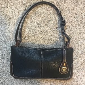 Dooney & Bourke large wristlet